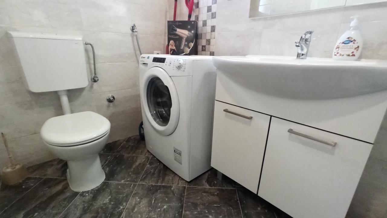 Jakopovic Apartments Рогозница Екстериор снимка